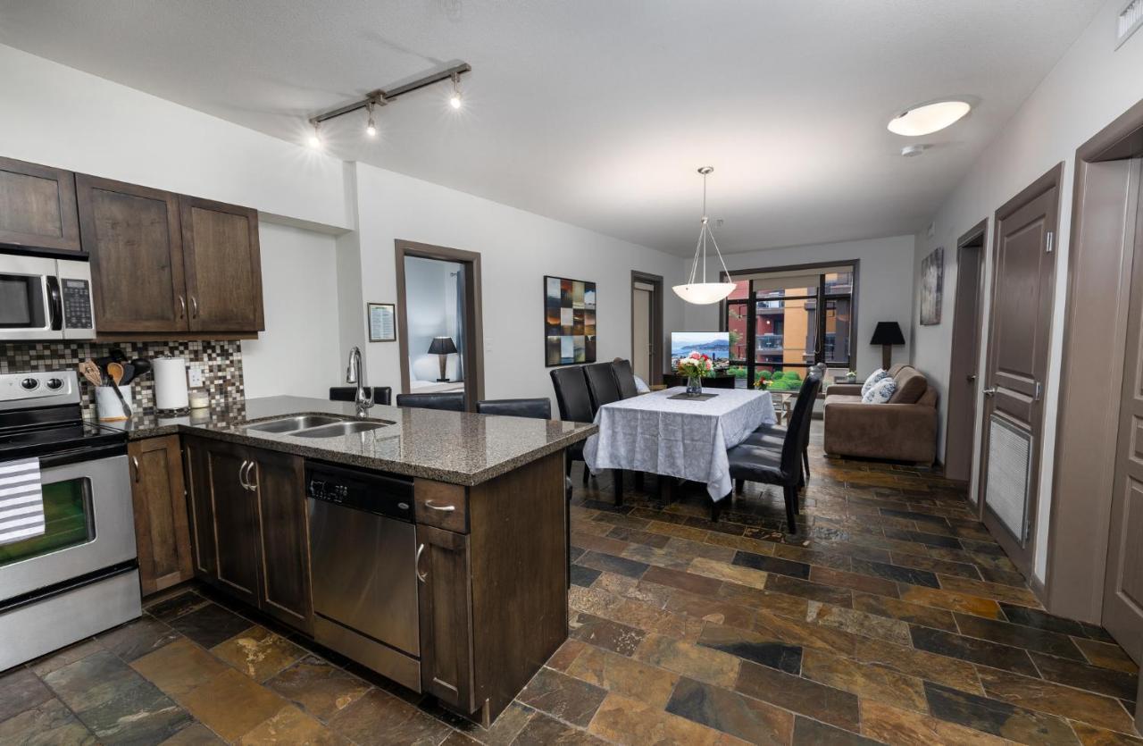 Upgraded Lakeside Resort Dream Vacation Home Kelowna Exterior foto
