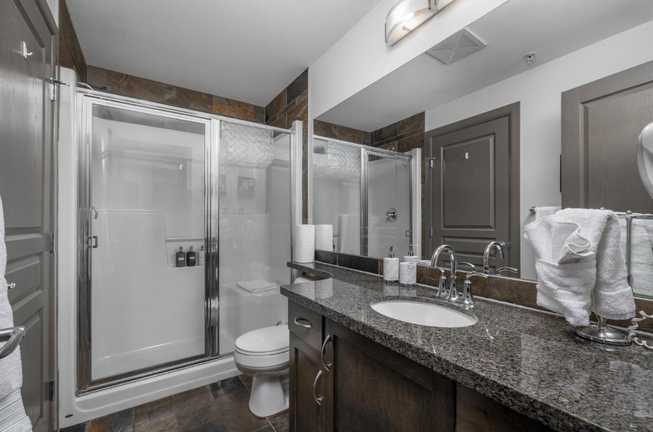 Upgraded Lakeside Resort Dream Vacation Home Kelowna Exterior foto