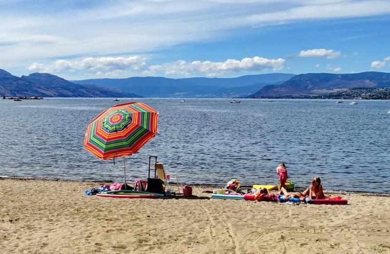 Upgraded Lakeside Resort Dream Vacation Home Kelowna Exterior foto