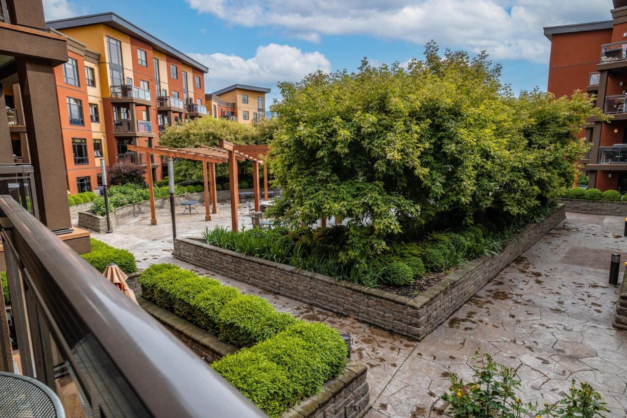 Upgraded Lakeside Resort Dream Vacation Home Kelowna Exterior foto